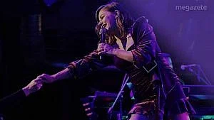 merve özbey konserleri