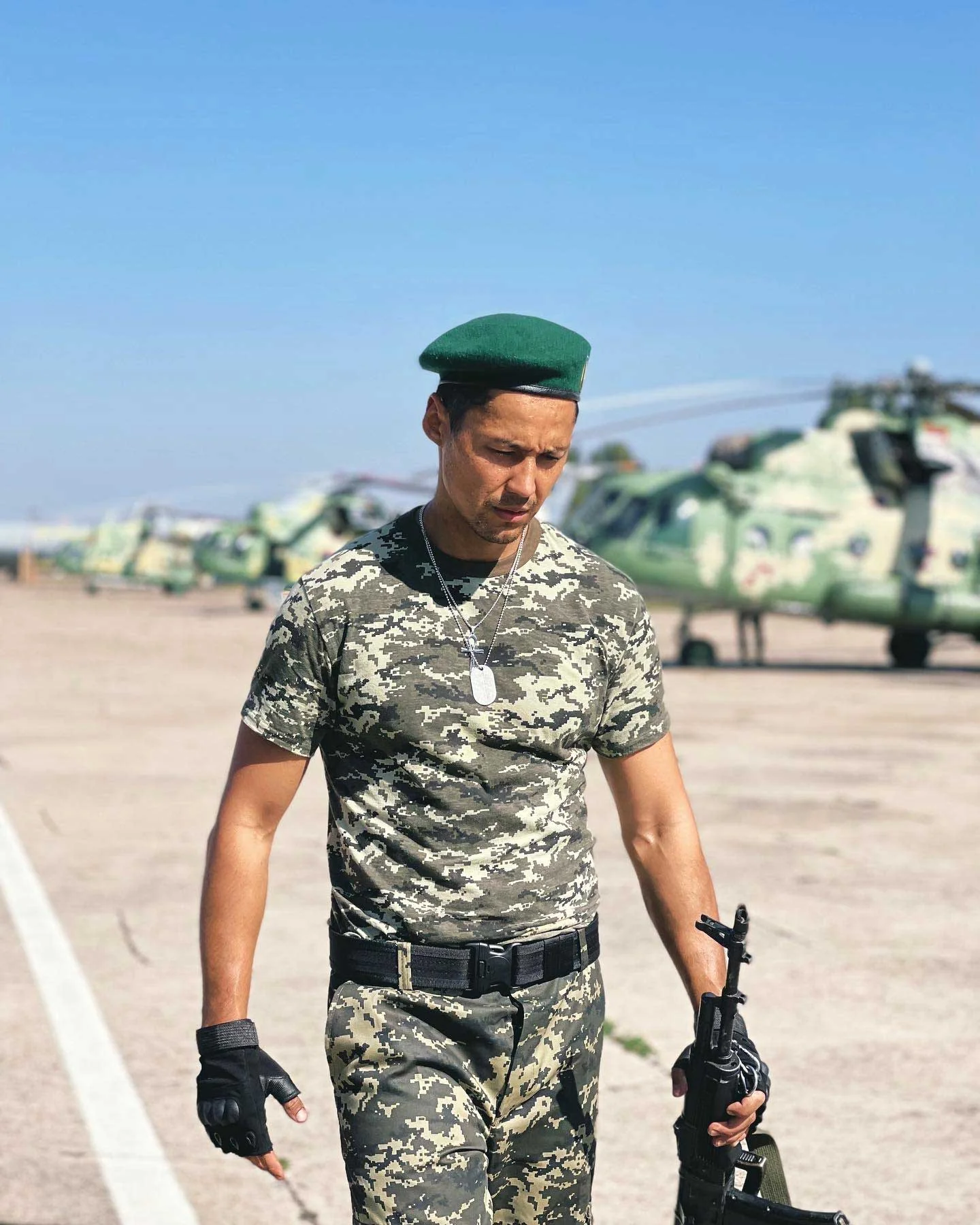 Ünlü aktör ve sunucu Pasha Lee
