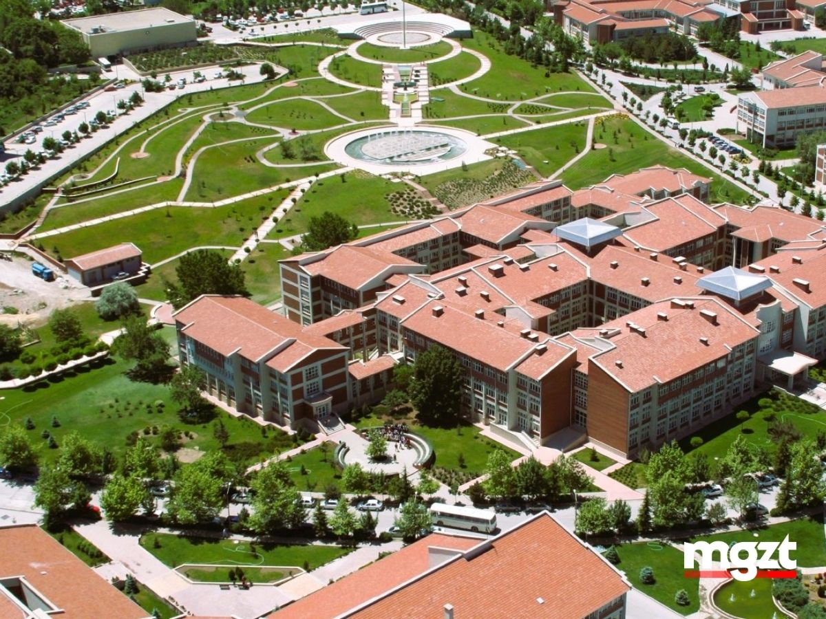 Anadolu Üniversitesi